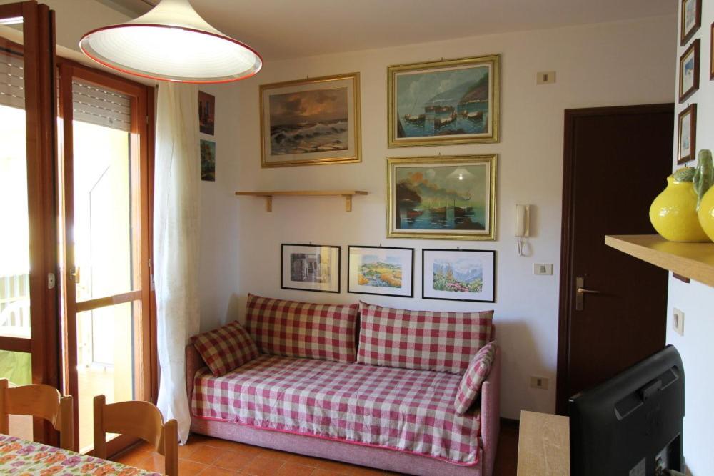 Residence Valbella Con Piscina Бибионе Экстерьер фото